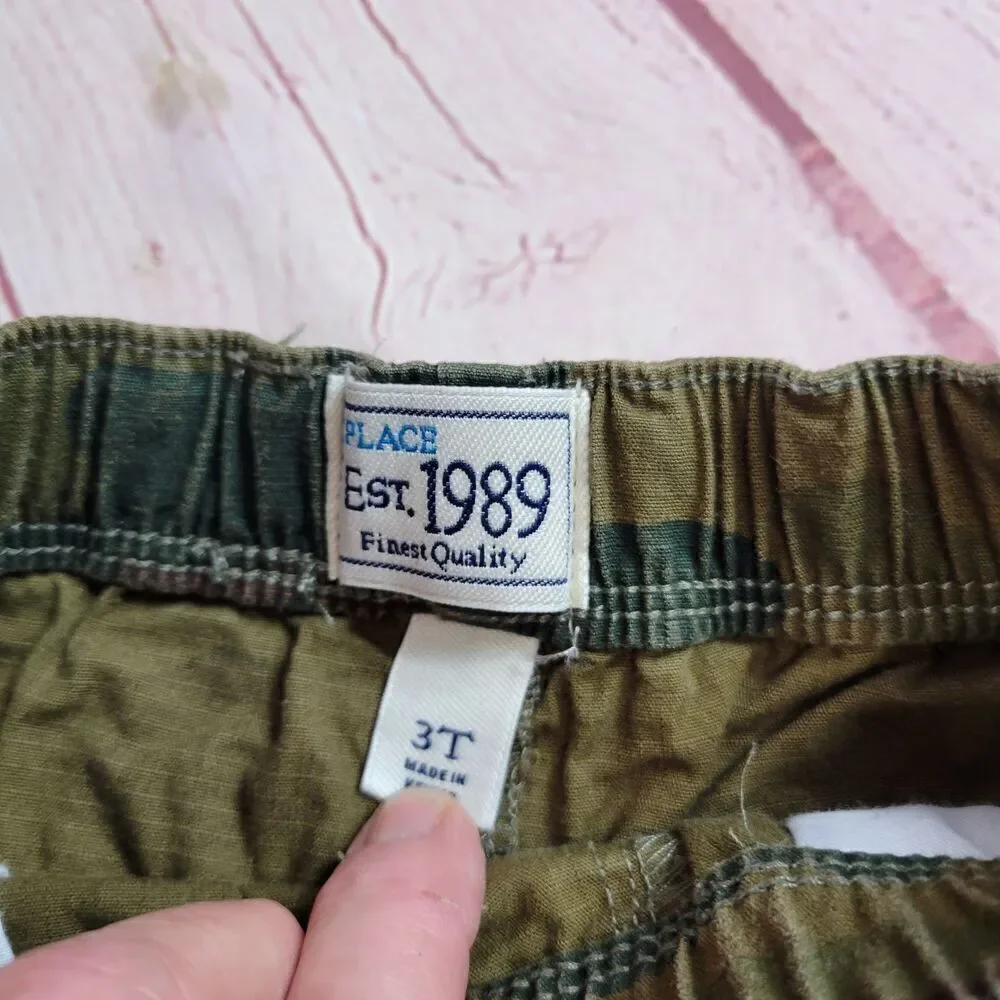Children's Place camouflage shorts 3T